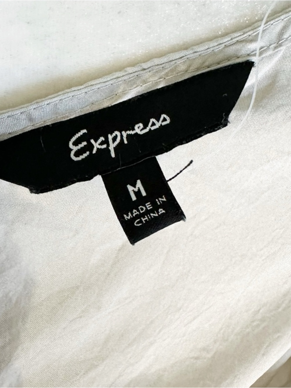 Set of 3 Express 100% Silk Cami's Size M - Picture 10 of 10